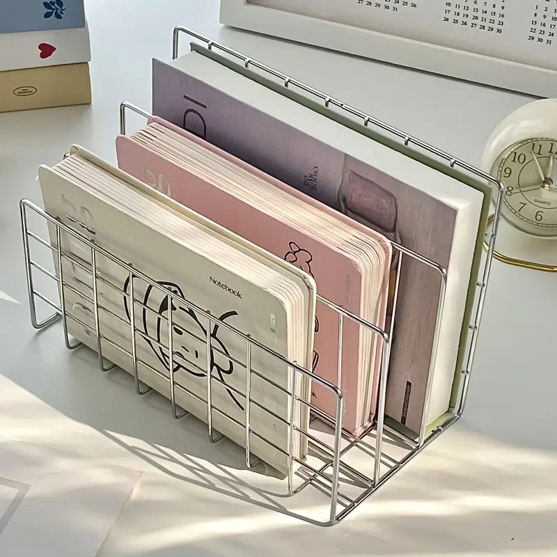 Étagère en métal moderne avec panier de rangement à 3 sections