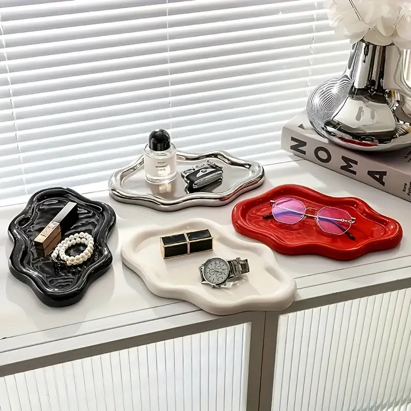 Élégant Plateau de Bijoux en Résine avec Design Floral