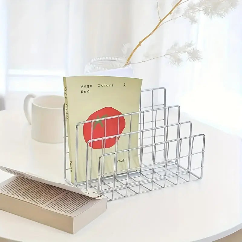 Étagère en métal moderne avec panier de rangement à 3 sections